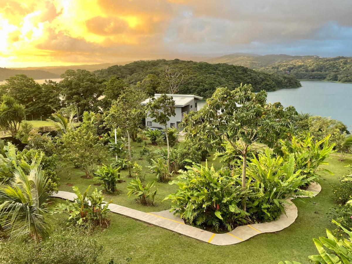 The Fruit Tree Garden Bromeliad Apartment Nuevo Arenal